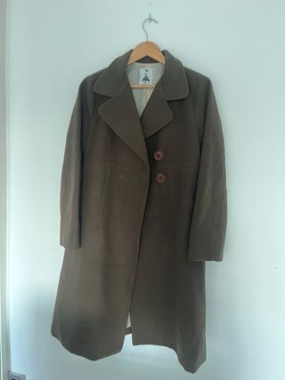 Abrigo de lana marrón