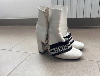 Stivaletti GCDS bianchi