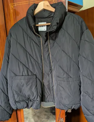 Chaqueta Zara acolchada negra Talla M