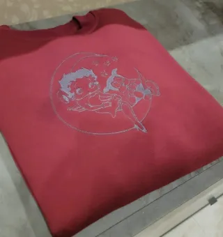 Felpa con ricamo Betty Boop