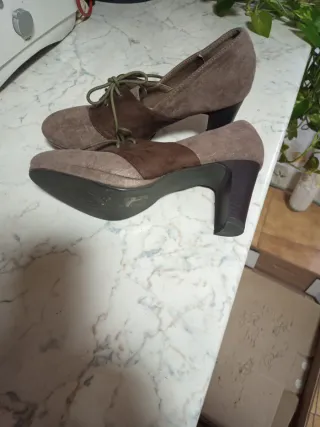 Zapatos Kylie tacón beige y marrón