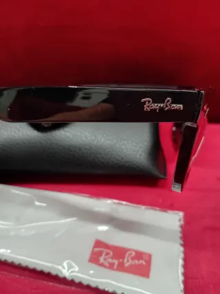 Occhiali Ray-Ban neri