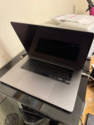 MacBook Pro i9 2019 Touch Bar