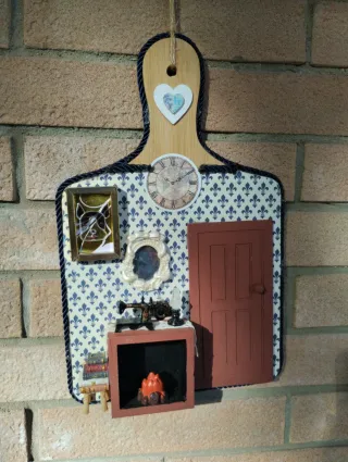 Quadro tagliere decorato angolo di casa.