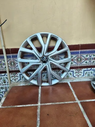 Tapacubos Citroën 16 plateado