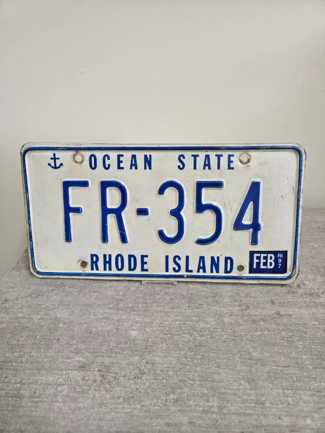Targa di immatricolazione Rhode Island FR-354