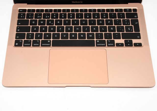 MacBook Air M1 2020 256GB SSD 8GB RAM