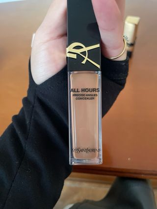 Yves Saint Laurent Maquillaje