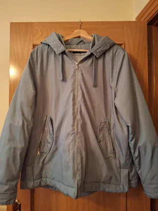 Cazadora mujer con capucha azul