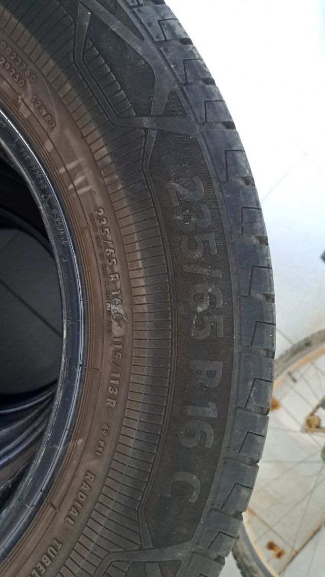 4 Ruedas Continental 235/65 R16 C