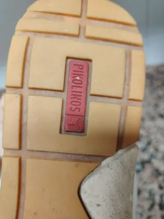 Bambas de bota de piel plataforma pikolinos