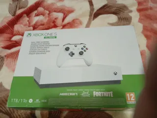 Xbox One S All Digital + Pantalla Gaming 23'8