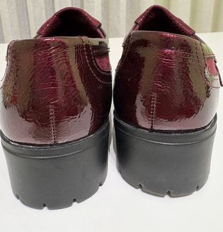 Zapatos charol mujer burdeos