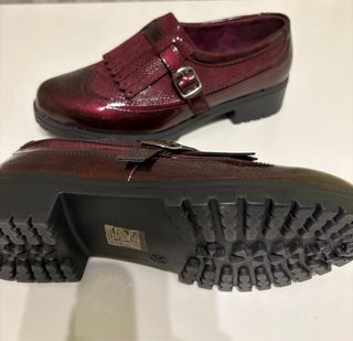Zapatos charol mujer burdeos