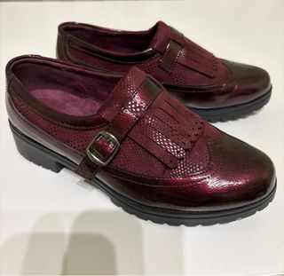 Zapatos charol mujer burdeos