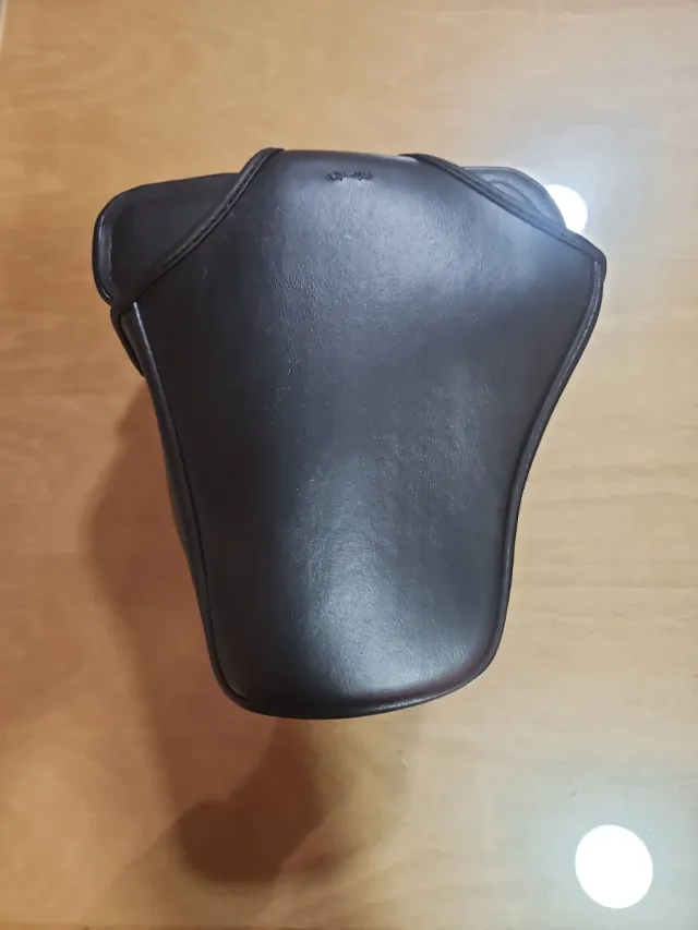 Funda Nikon F-601 con objetivo, hasta el 35-135