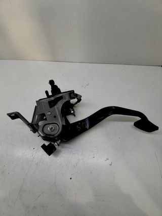 PEDAL EMBRAGUE KIA CARENS ( )