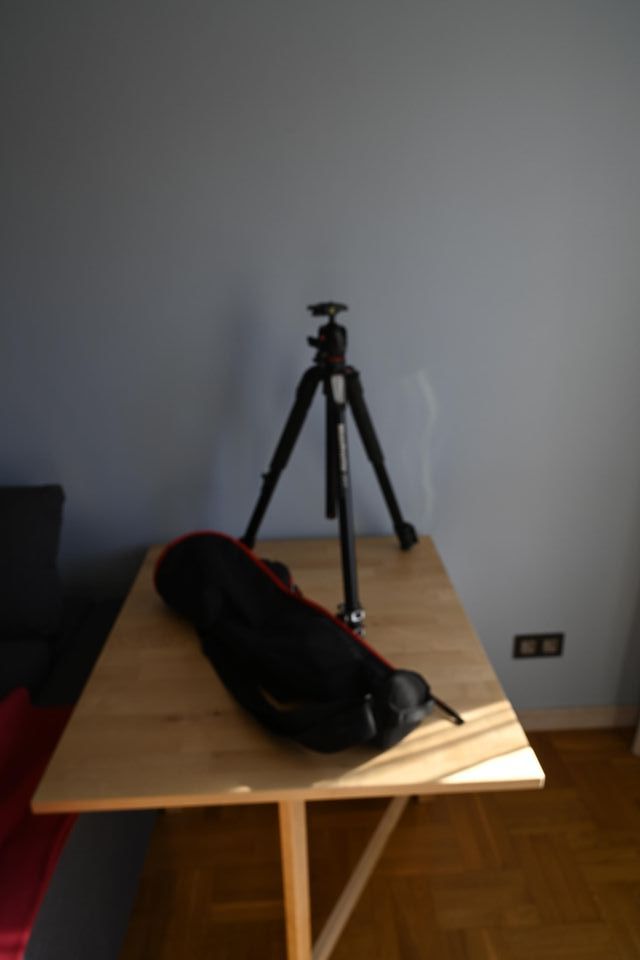 Trípode Manfrotto 055 con funda