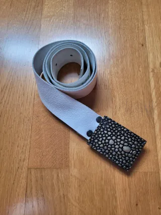 Cinturón blanco talla 85