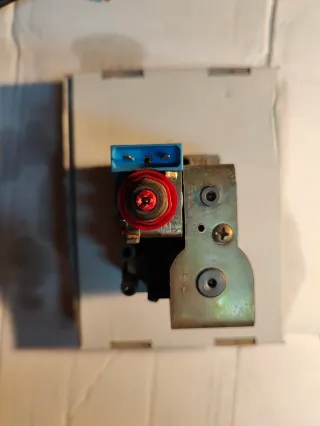 Válvula de gas para caldera mixta.