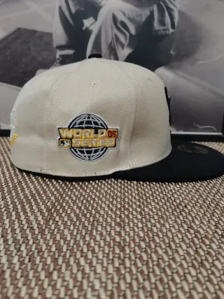 Gorra New Era 59Fifty Blanca y Negra Talla 7.1/2