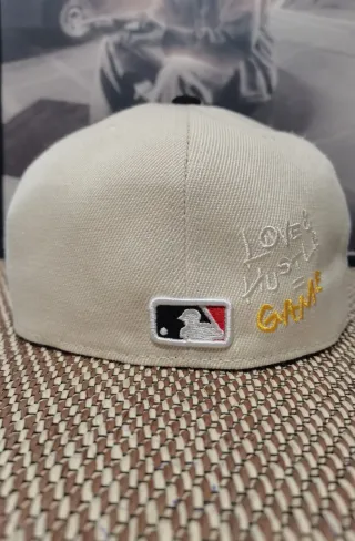 Gorra New Era 59Fifty Blanca y Negra Talla 7.1/2