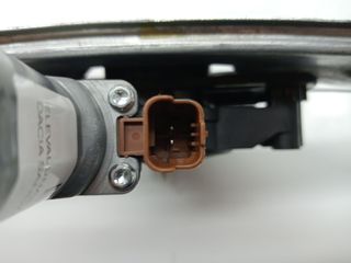 ELEVALUNAS DELANTERO DERECHO DACIA SANDERO (5)