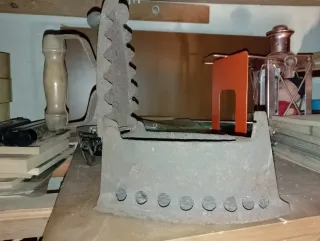 Ferro da stiro a carbone antico