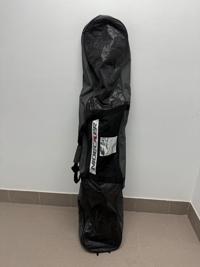 Tabla Snowboard Negra con Fijaciones