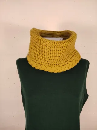 Scaldacollo donna maglia gialla