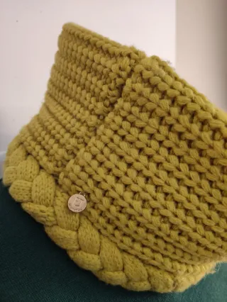 Scaldacollo donna maglia gialla