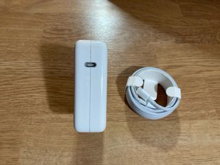 Cargador Apple MacBookPro 87W + Cable USB-C