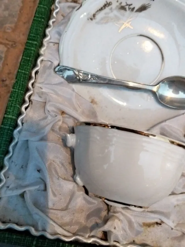 Set tazza e piatto per la Prima Comunione