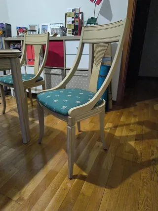 Set tavolo da pranzo in legno + 8 sedie