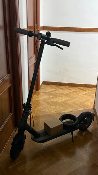 Monopatín Eléctrico Negro