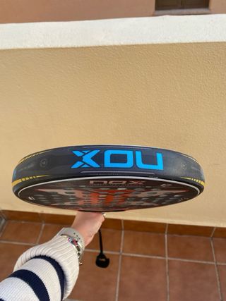 Pala de pádel NOX AT10 Genius