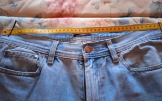 Pantalón vaquero azul claro