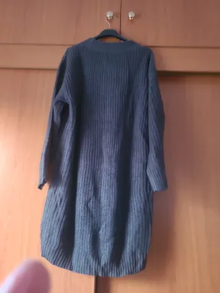 Vestido de lana azul trenzado talla única.Venca.