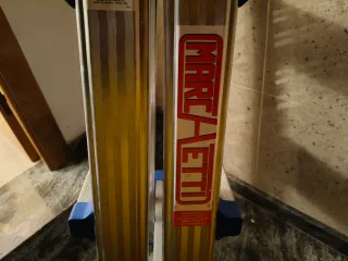 Escalera telescópica Marchetti sin uso