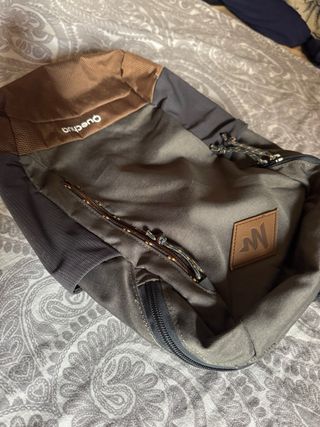 Bolso Deporte Adidas y Mochila Quechua