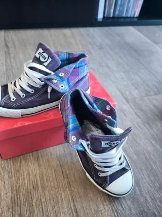 Convers Mustang Talla 38.5