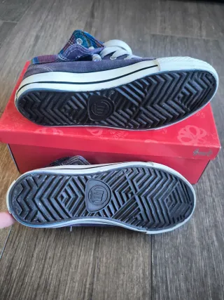 Convers Mustang Talla 38.5