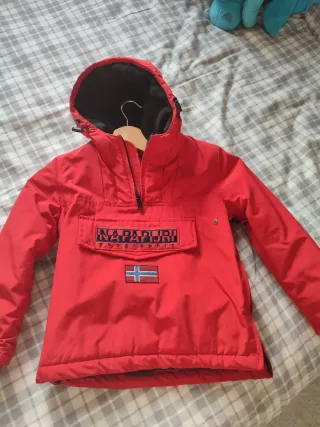 Chaqueta Napapijri Roja Talla 6 Años