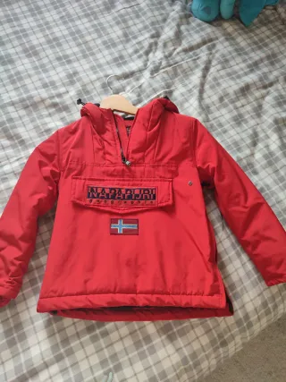 Chaqueta Napapijri Roja Talla 6 Años