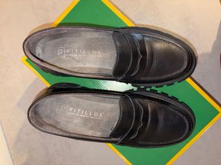 Mocasines Pitillos, de piel. Talla 36. Sin uso.