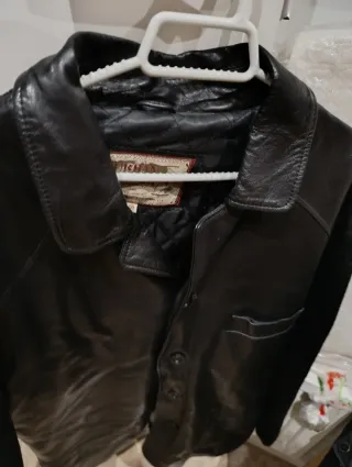Chaqueta de cuero negra para hombre
