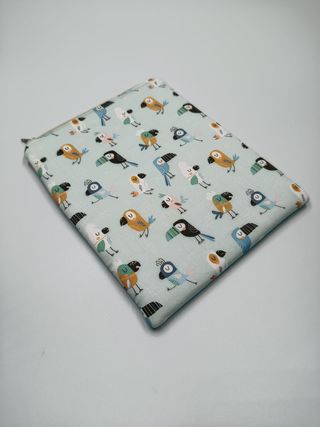Funda para libro o Ebook con loros