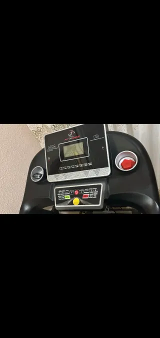 Cinta de correr negra y roja