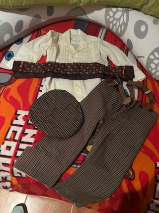 Traje campero beige y marrón