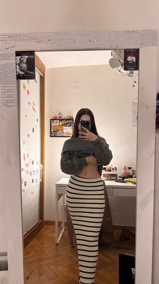 Falda Bershka rayas blanco y negro